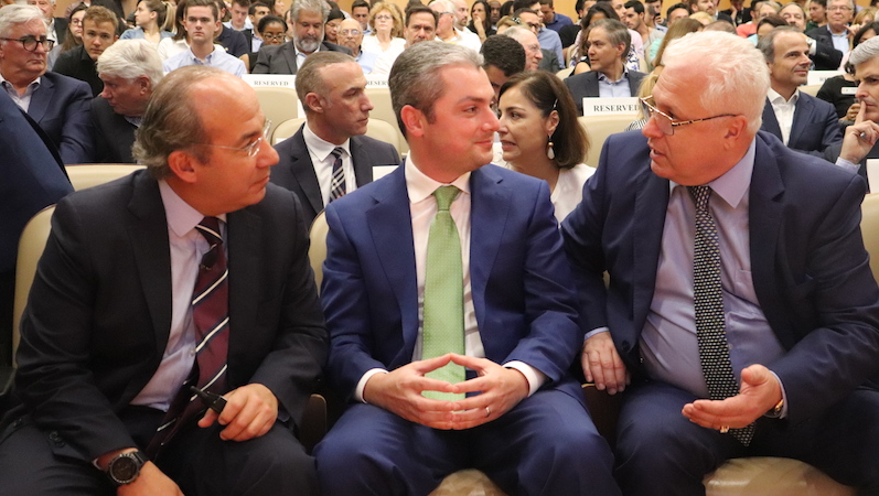 From left: President Felipe Calderon, Eugene Frenkel and Lazar Finker at the 2019 Finker-Frenkel World Leadership Forum.